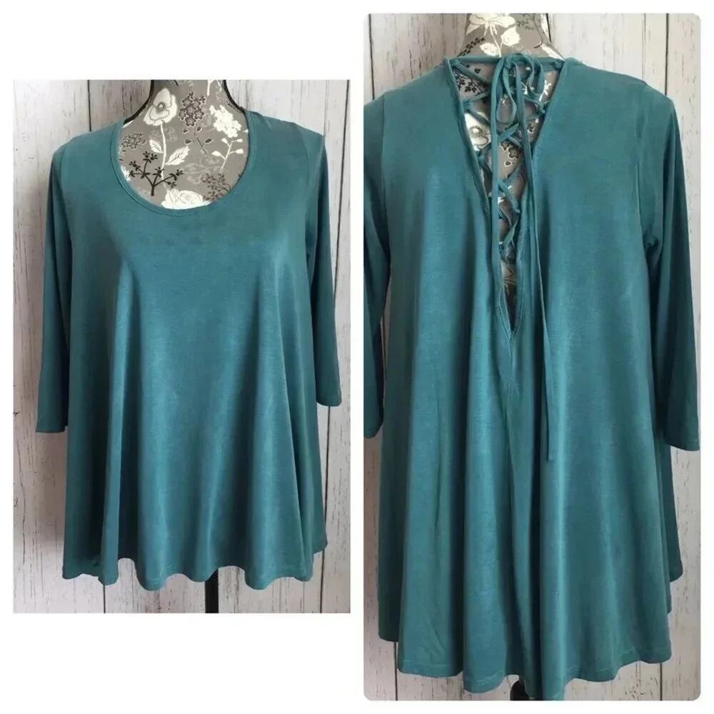 Cherish 3/4 sleeve tunic  with lace up back Size large